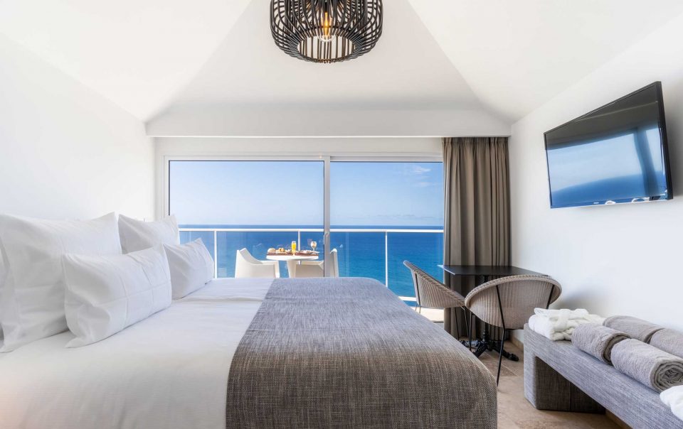 escarpa madeira hotel