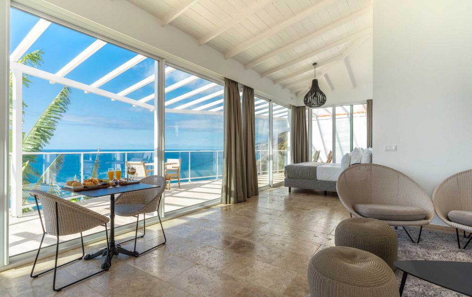 escarpa madeira hotel